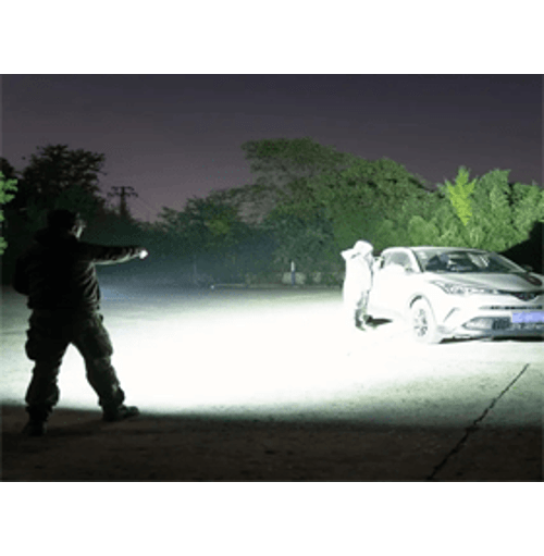 战术强光手电筒有哪些用途？如何自卫？