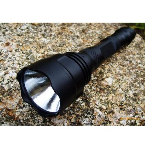 强光手电筒的八种不同用途